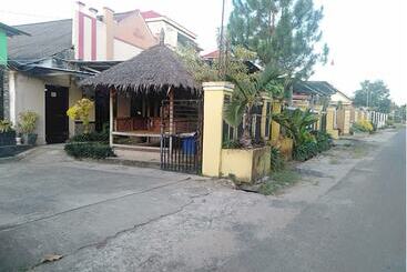 Otel Homestay Syariah Way Jepara By Oyo