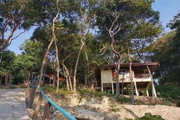 פנסיון Lanta Hill