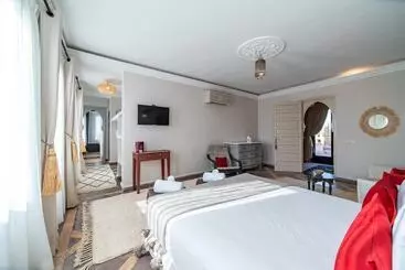 Majatalo Villa Chems