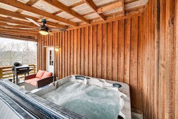 بيت ريفى Bee Spring Cabin W/ Arcade Game: Steps To Lake!