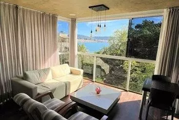 簡易ホテル Residencial Sunset   Praia Da Lagoinha Com Vista Para O Mar