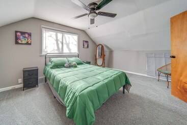 Vidéki Ház Modern Garfield Heights Home: 13 Mi To Cleveland!