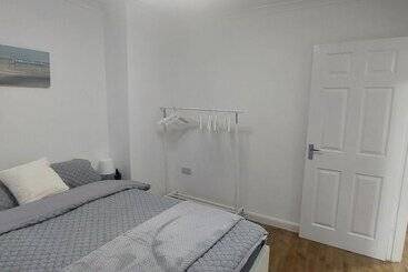 Residenssi Hull 3bed House Driveway Garden Familyfriendly