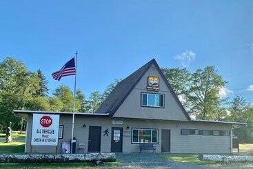 بيت ريفى Wallicut River Rv Resort & Cabins