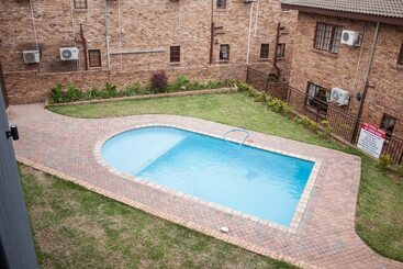 Отель Nelspruit Lodge