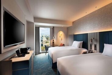 هتل Doubletree By Hilton Osaka Castle