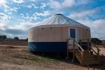 Mökkimajoitus Johnny Yurts