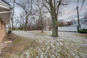 별장 Quiet Ann Arbor Home   2 Mi To Michigan Stadium!