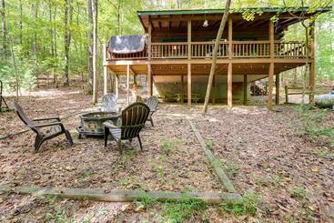 بيت ريفى Cozy Cabin In Cherry Log W/ Hot Tub & Fire Pit!
