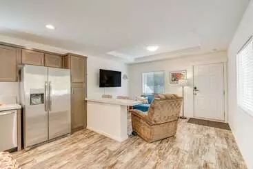 Community Pool & On Site Farm: Placerville Cottage