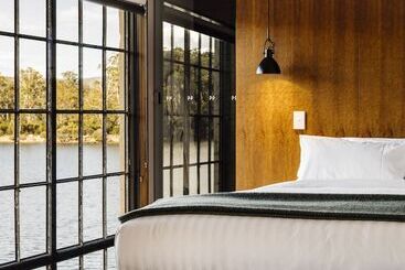 ホテル Pumphouse Point