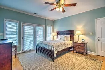 Mökkimajoitus Spacious Tybee Island Retreat W/ Private Pool