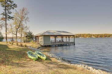 コテージ Cozy Lakefront Cabin In Semora W/ Large Dock!