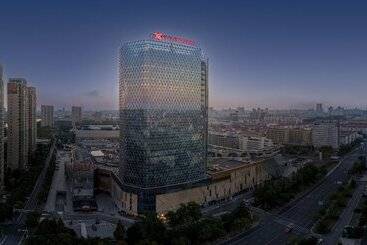 בית מלון כפרי Hilton Garden Inn Nantong Haohe Scenic Area