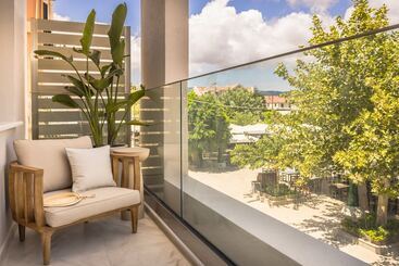 هتل Piazza Suites