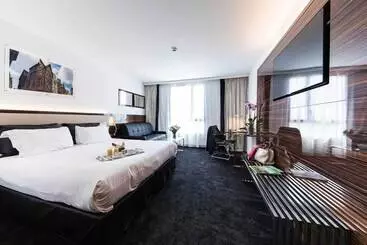 Westotel Taverny   Paris Val D Oise