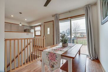 茅舍 Oakdale Home W/ Deck   7 Mi To Downtown St Paul!