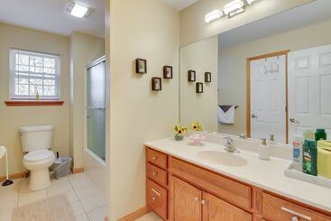 별장 Spacious Poconos Home ~ 12 Mi To Camelback Resort!