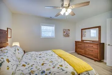 Waterfront Gloucester Cottage W/ Private Boat Dock