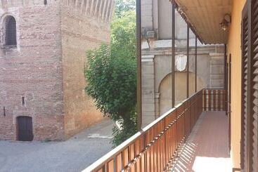 פונדק Palazzo Barbò