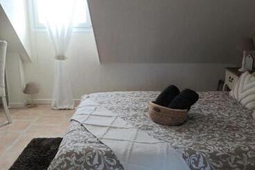 مبيت وإفطار La Maison Des Poulains