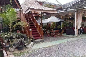 Hotel Oyo 93631 Eltsania Exclusive Homestay Syariah