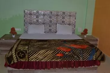 Pension  Apna Guest Home Stay