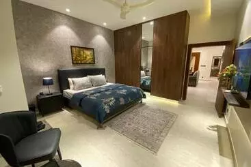 پانسیون Firefly Retreat Your Home Away From Home