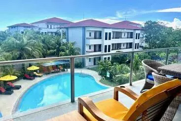 The Bay Sunflower Apartment