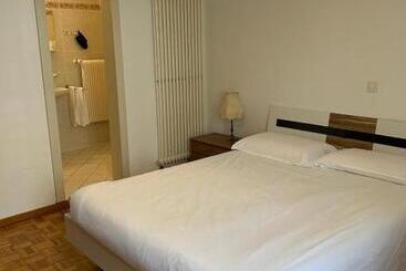 ホテル Ristorante Bar Pensione Novaggio