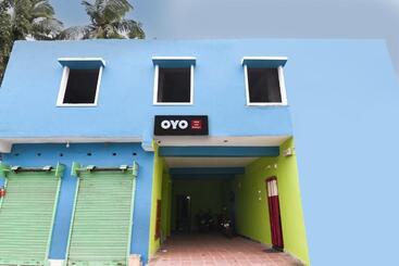 Oyo Hotel Jena Brothers