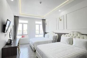 Paris Hotel Châu đốc