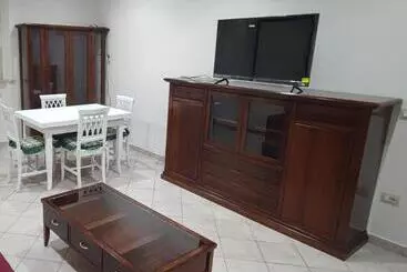 Majatalo Lepore Gems