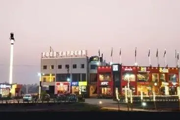 Hotel The Broome, Durgapur Express Way