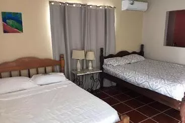 هتل Bamboleo Inn
