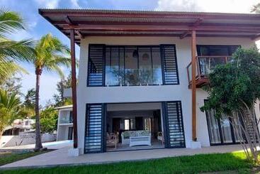 Pensjonat Canari Waterfront Villas