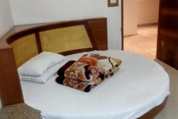 펜션 Geet Deluxe At New Delhi Railway Station