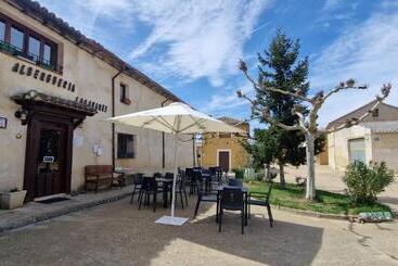 Albergue Laganares Pilgrims Hostel