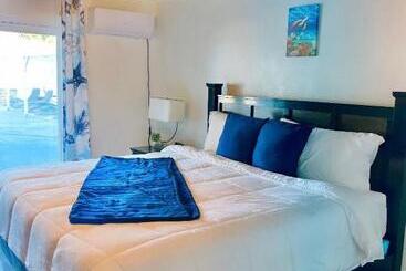 هتل Exuma Palms Resort