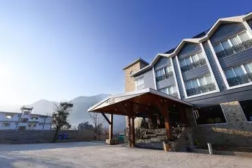 ホテル The Voyage By Kaizen Resort, Manali