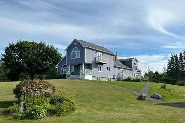 Pension Tides Inn Guest Suites