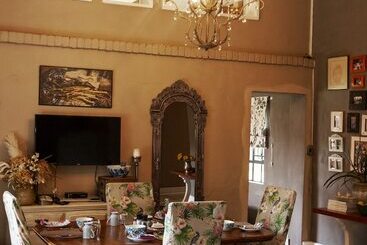 بنسيون Town And Country Mpumalanga