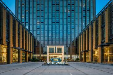 Atour Hotel Nantong Central South Brics