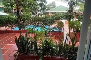 ベッドアンドブレックファースト Tropical House Club Bnb & Events