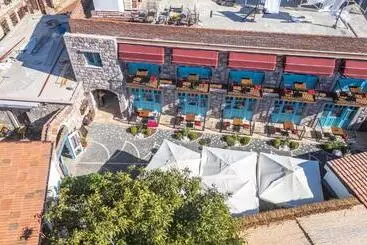 ホテル Tetka Konuk Evi