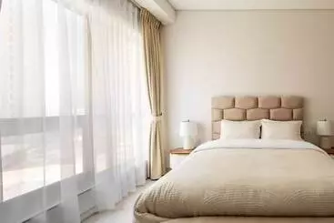 Majatalo Academia Land Jbr