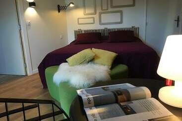 住宿加早餐  Chambre D Hôtes Au Cheval Bleu