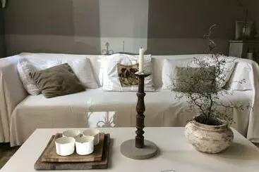 ベッドアンドブレックファースト La Maison Sur La Place
