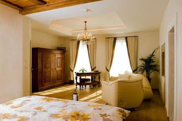 Romantik Hotel Landhaus Liebefeld