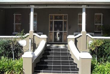 Bed and Breakfast Convent Hill Lodge